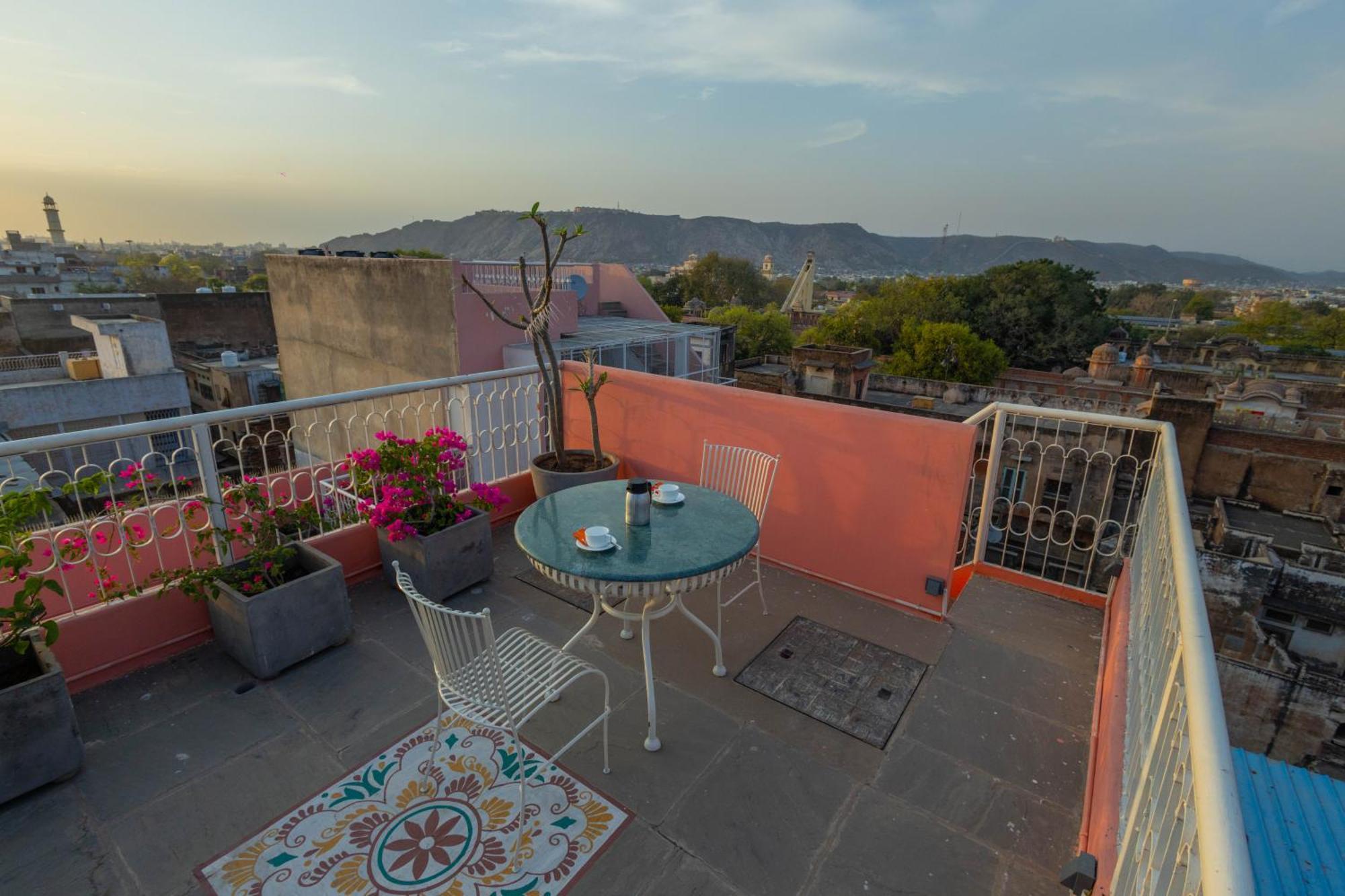 Hotel Sheel Mahal- Near Hawa Mahal Dźajpur Zewnętrze zdjęcie