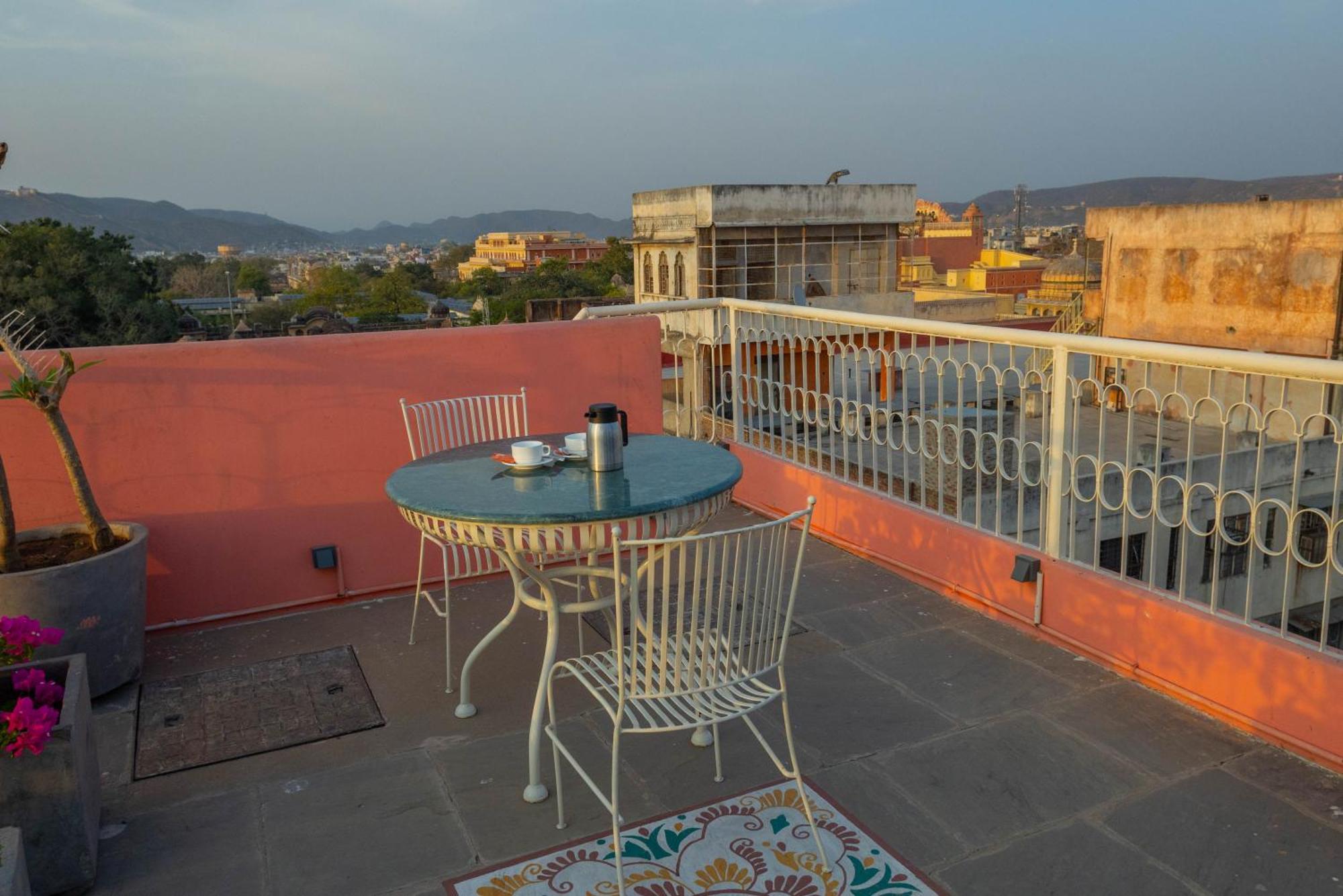 Hotel Sheel Mahal- Near Hawa Mahal Dźajpur Zewnętrze zdjęcie